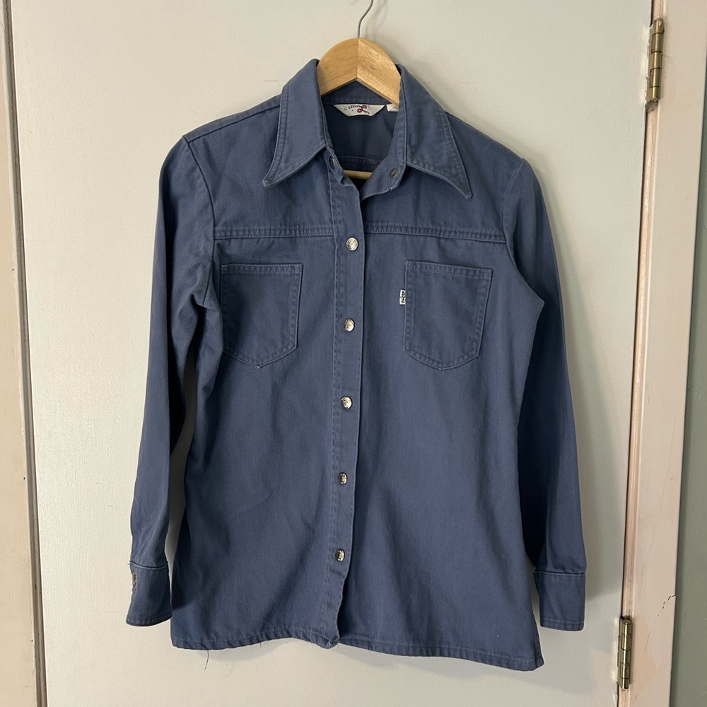 Vintage Levi’s Fitted Cotton Snap Button-Up Western Blue Shirt
